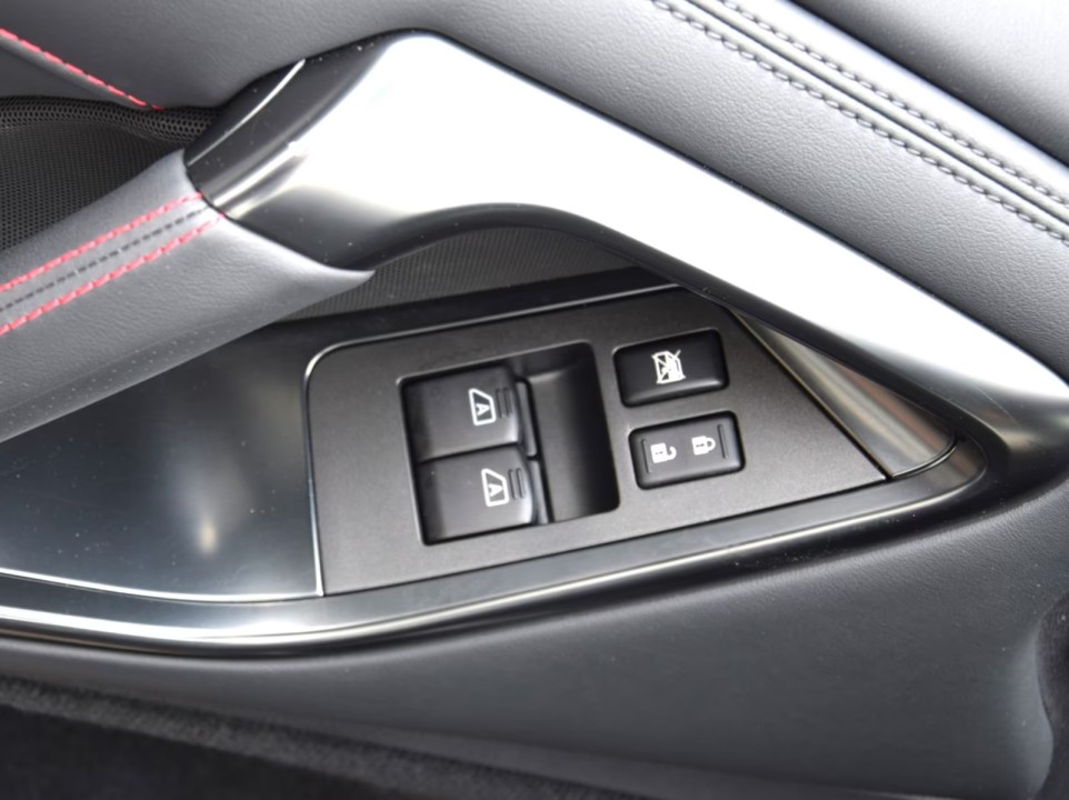 Nissan GT-R Track Edition - foto 15