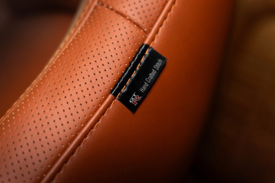 Nissan GT-R Premium Edition - foto 25