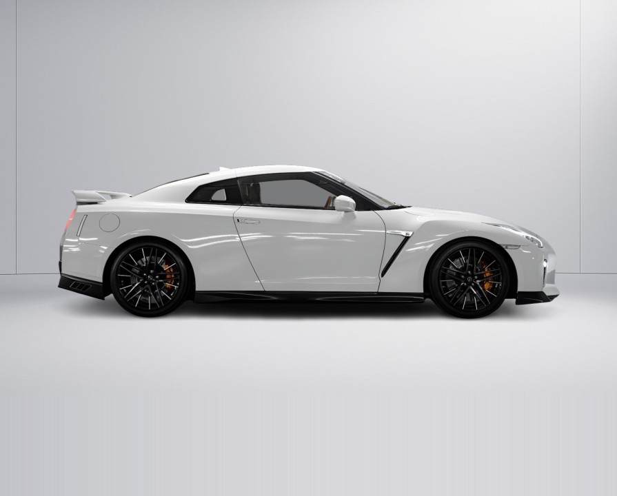 Nissan GT-R Premium Edition (2)