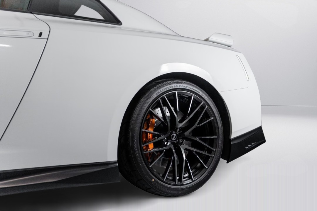 Nissan GT-R Premium Edition - foto 41
