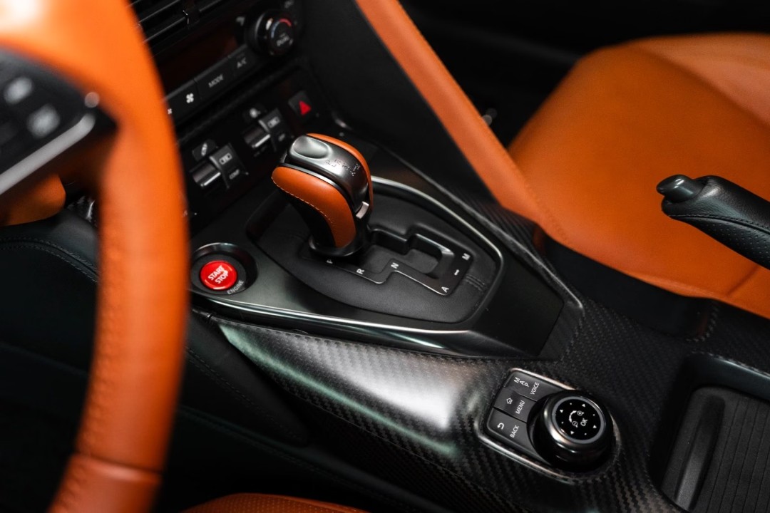 Nissan GT-R Premium Edition - foto 15