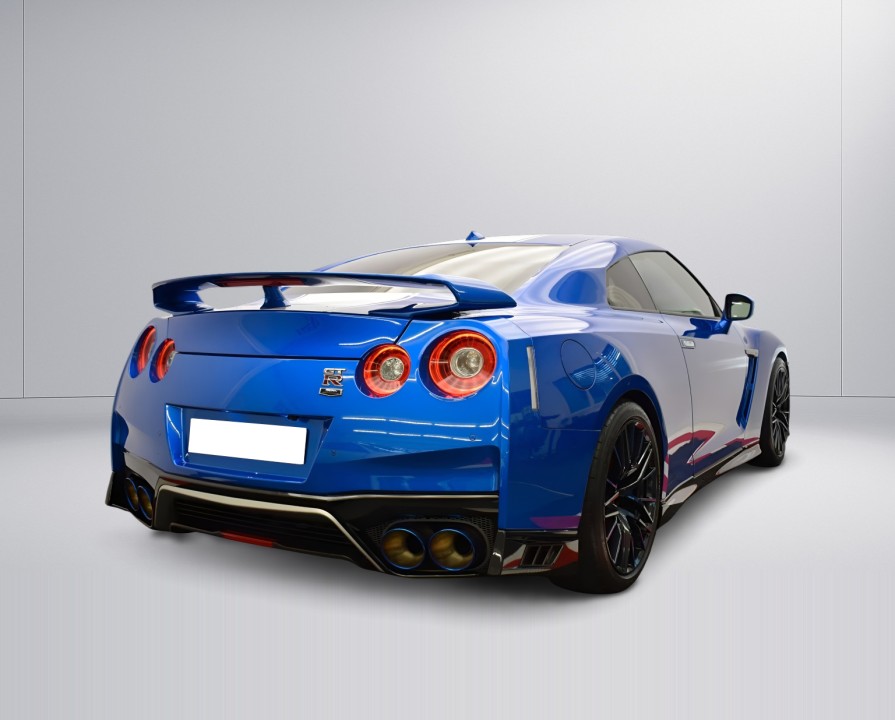 Nissan GT-R (3)