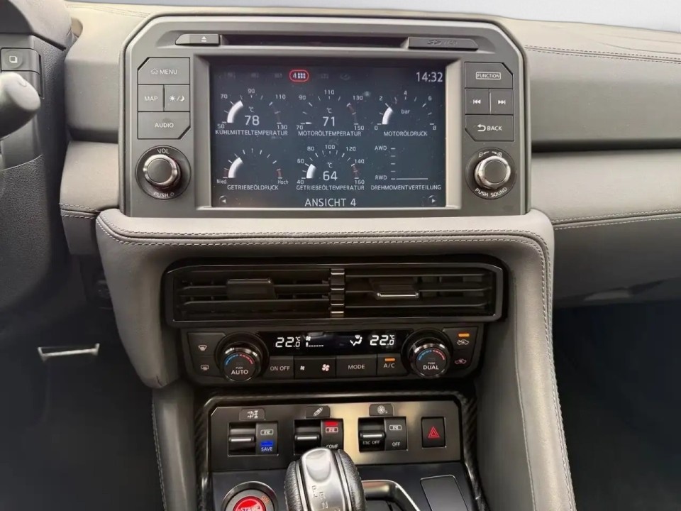 Nissan GT-R - foto 9