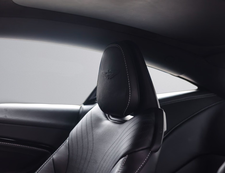 Aston Martin DB11 - foto 24