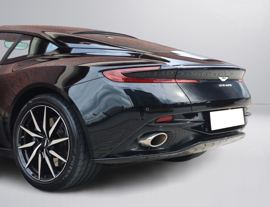 Aston Martin DB11 - foto 39