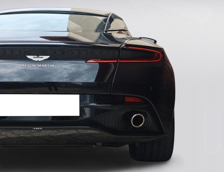 Aston Martin DB11 - foto 32