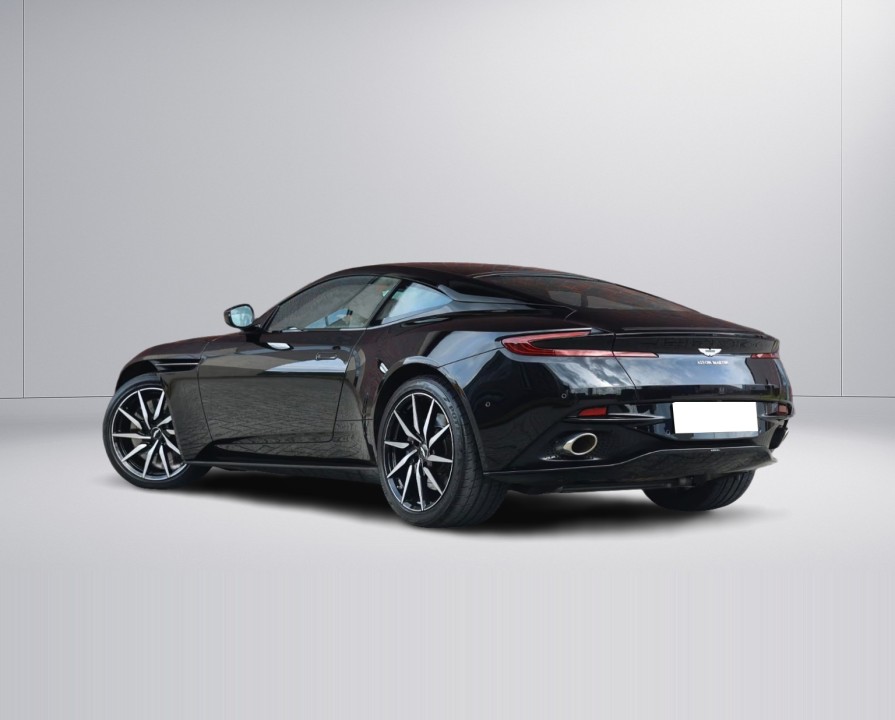 Aston Martin DB11 (4)