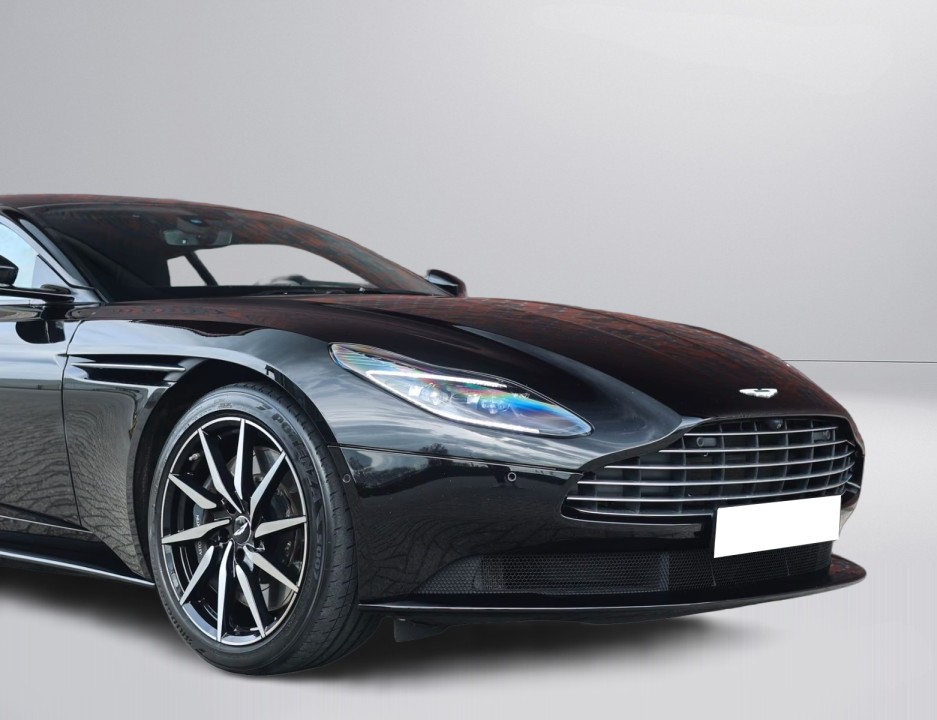 Aston Martin DB11 - foto 37