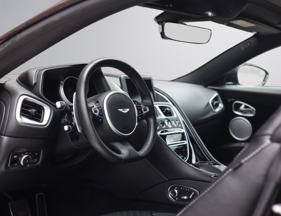 Aston Martin DB11 - foto 9