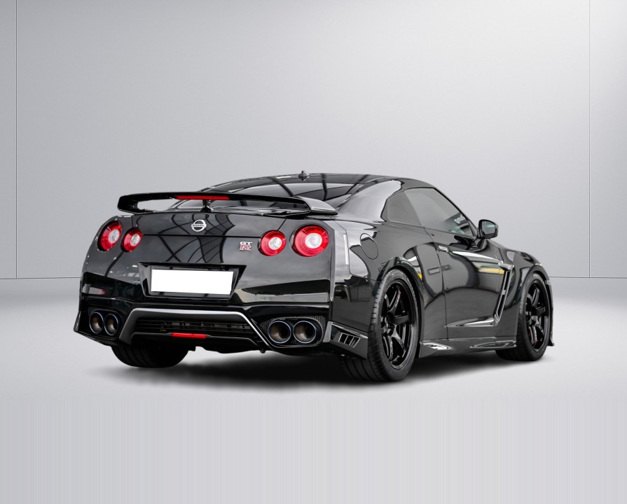 Nissan GT-R Black Edition (5)