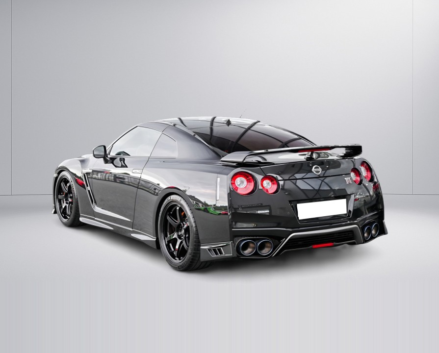 Nissan GT-R Black Edition - foto 8