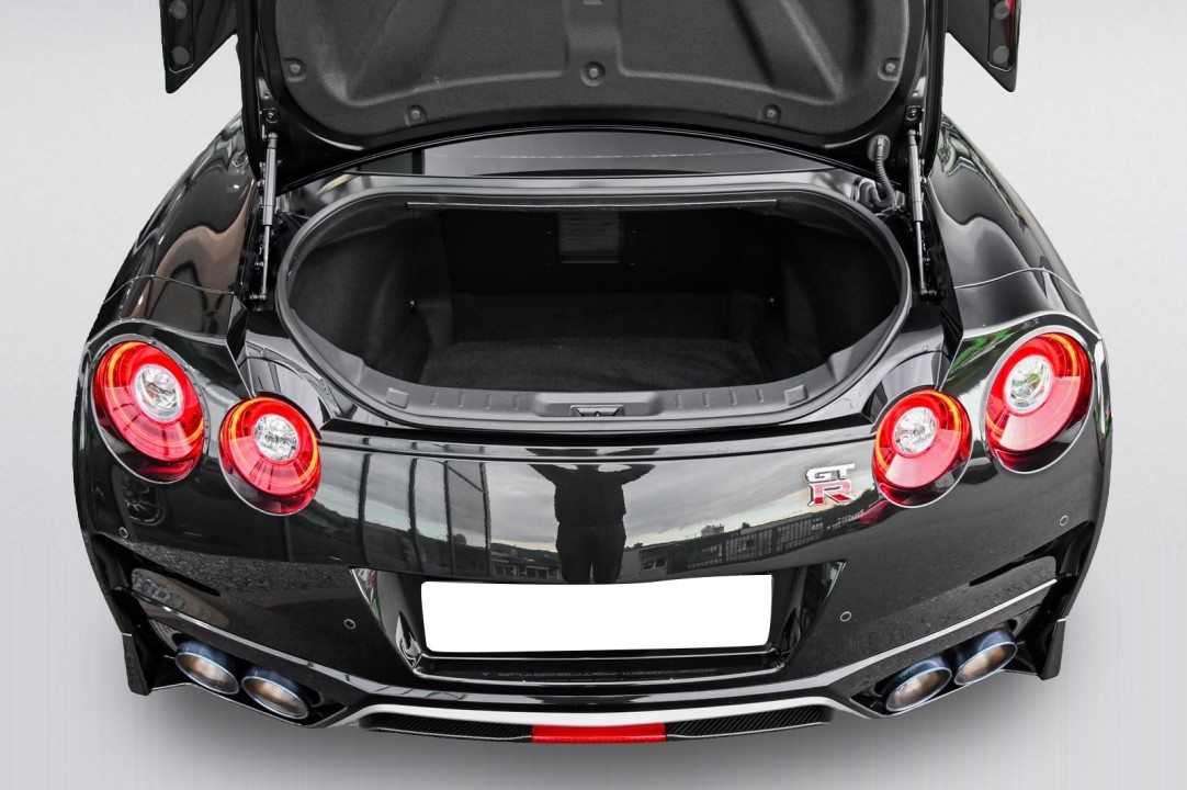 Nissan GT-R Black Edition - foto 27