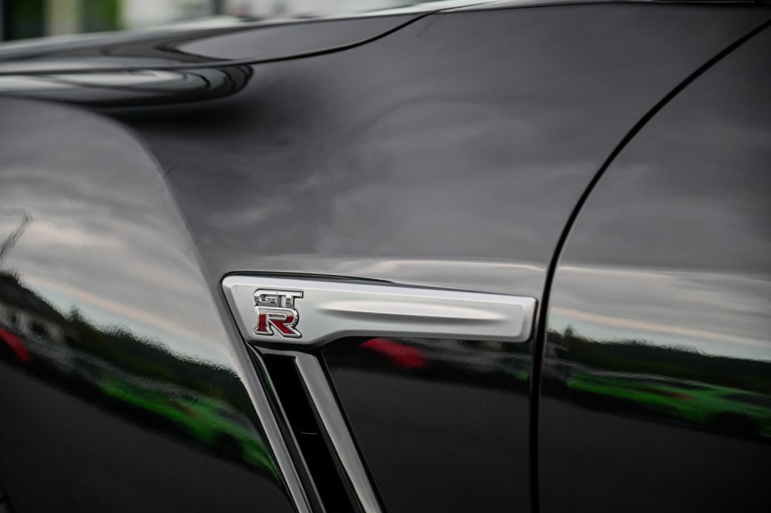 Nissan GT-R Black Edition - foto 23