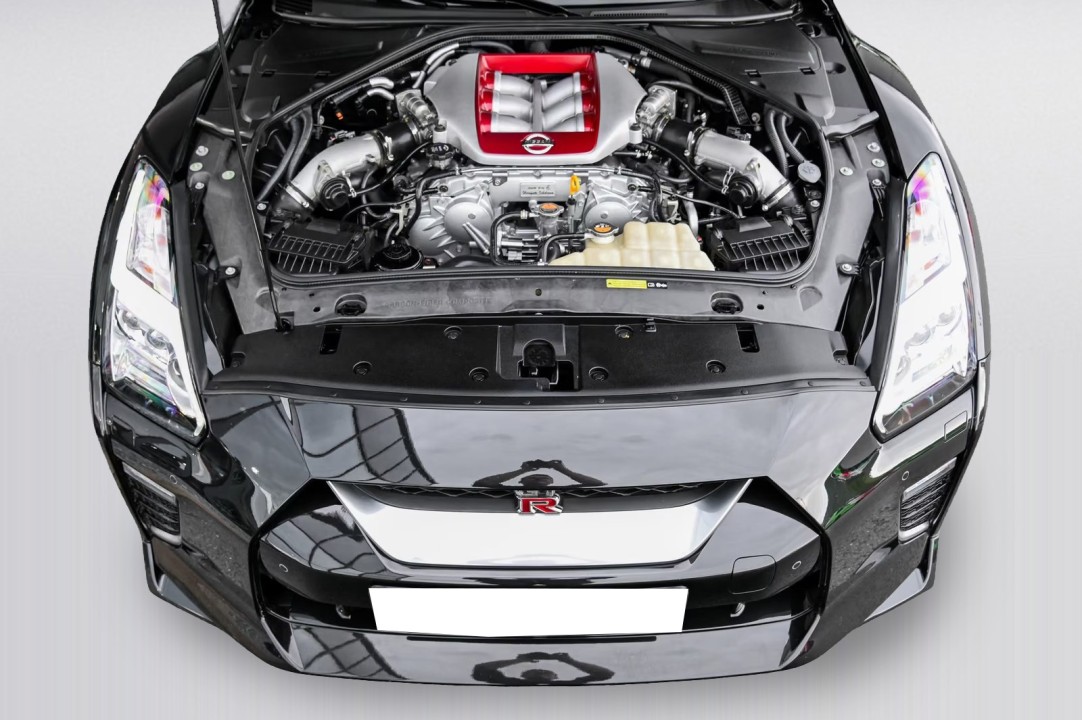 Nissan GT-R Black Edition - foto 26