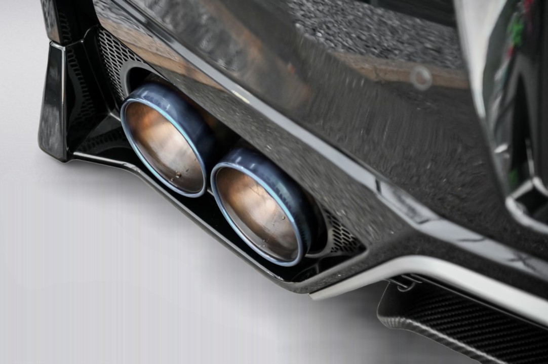 Nissan GT-R Black Edition - foto 31