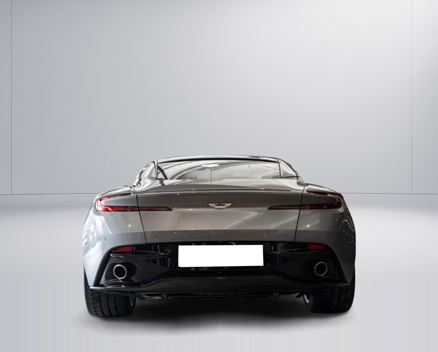 Aston Martin DB11 (4)
