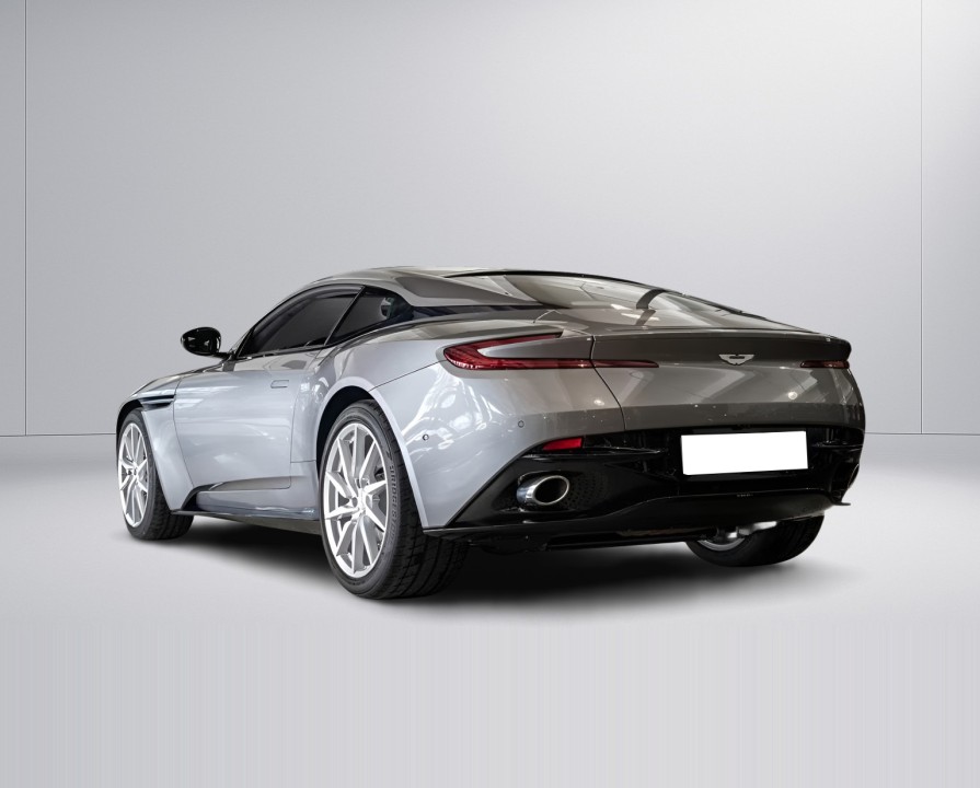 Aston Martin DB11 (5)
