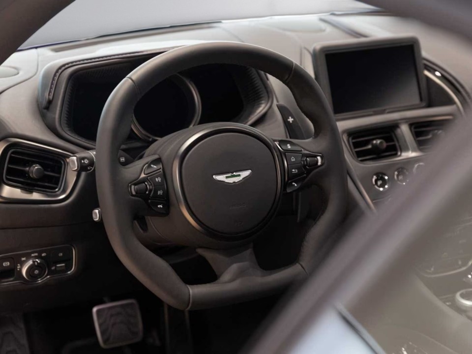 Aston Martin DB11 Volante - foto 6