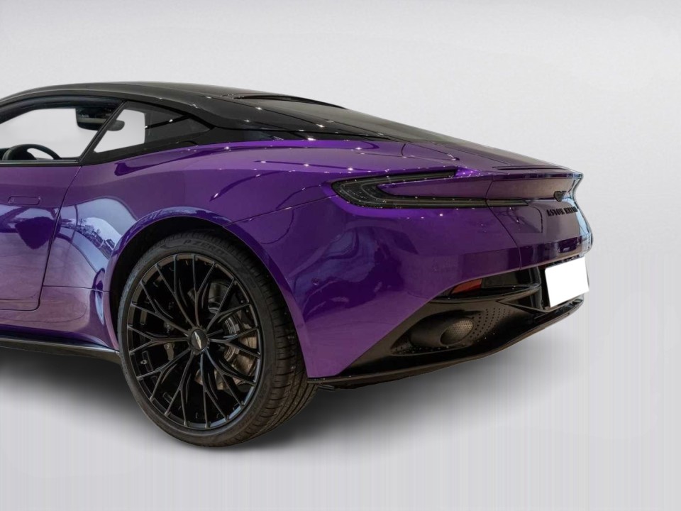 Aston Martin DB11 Volante - foto 20