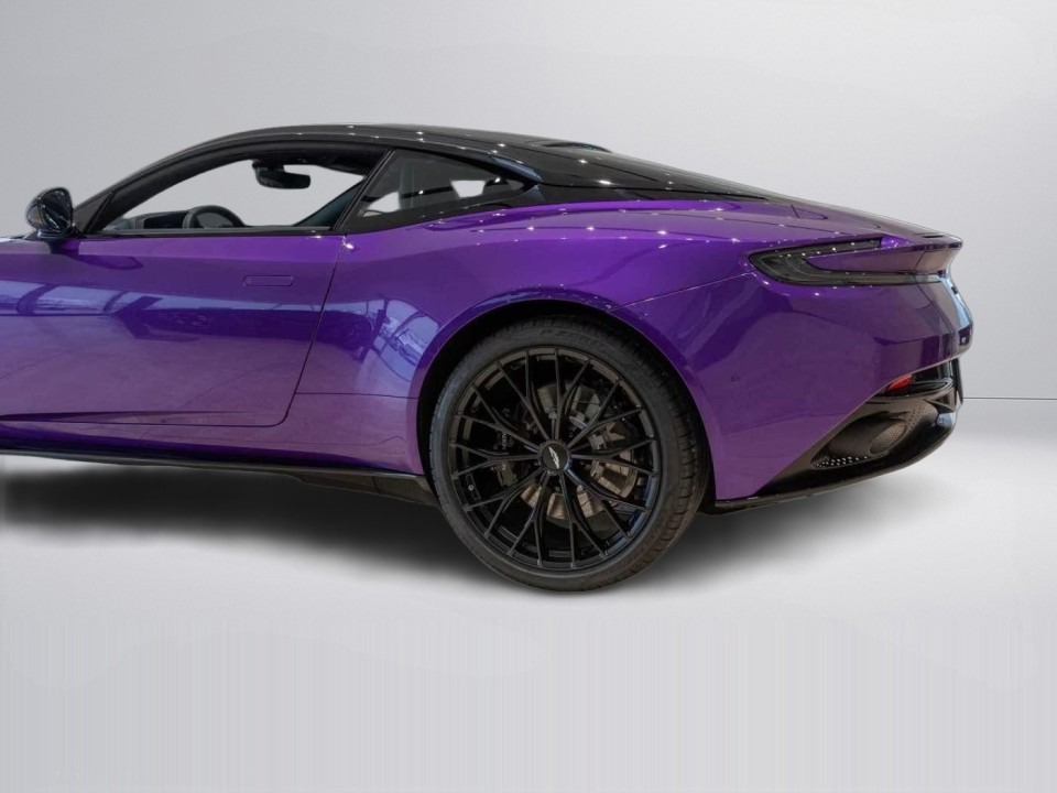 Aston Martin DB11 Volante - foto 21