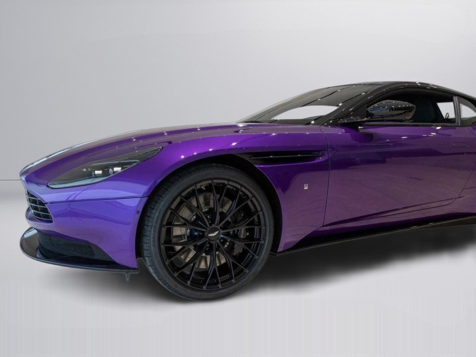 Aston Martin DB11 Volante - foto 19