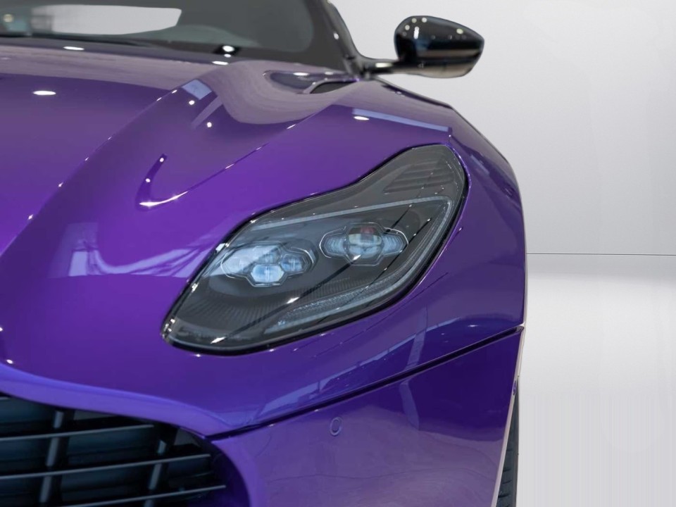 Aston Martin DB11 Volante - foto 17