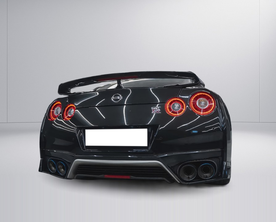 Nissan GT-R (4)