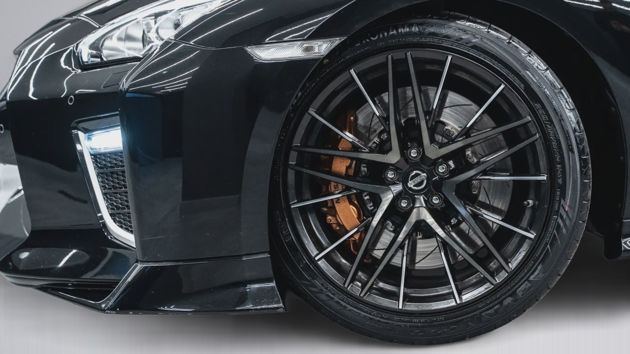 Nissan GT-R - foto 44