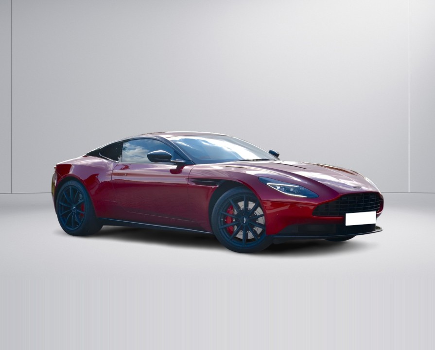 Aston Martin DB11 V12 (2)