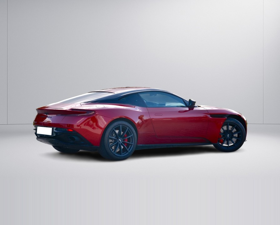 Aston Martin DB11 V12 (4)