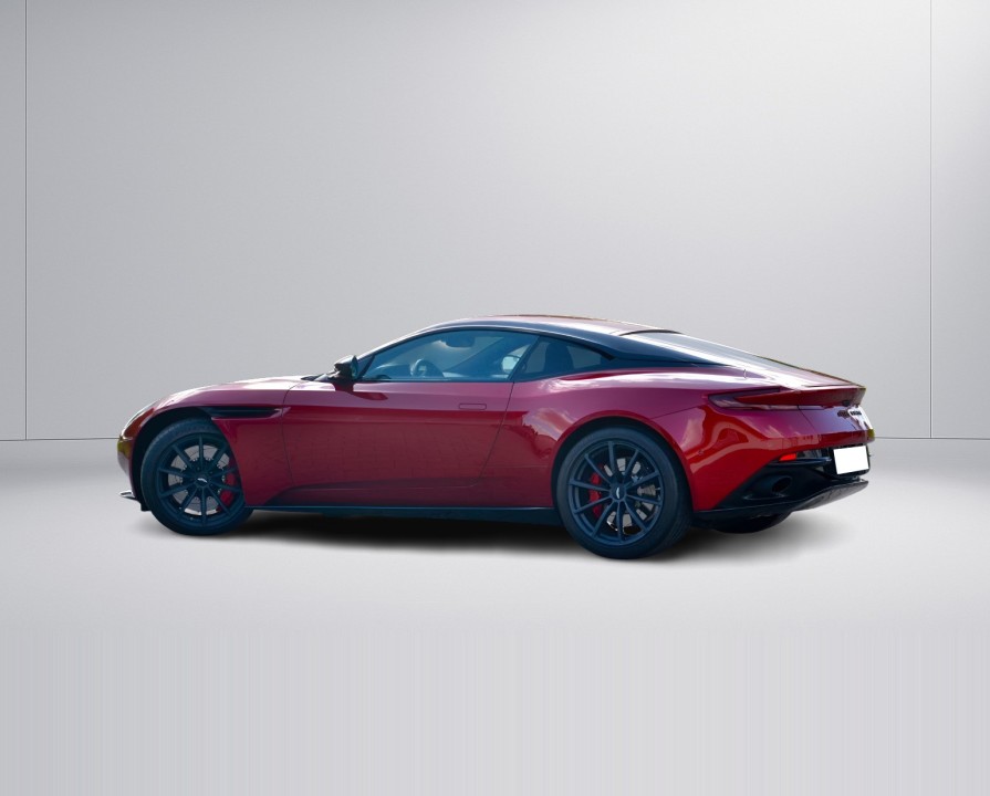 Aston Martin DB11 V12 - foto 9