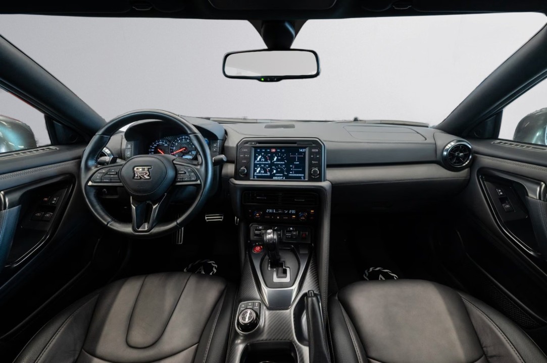 Nissan GT-R Prestige - foto 9