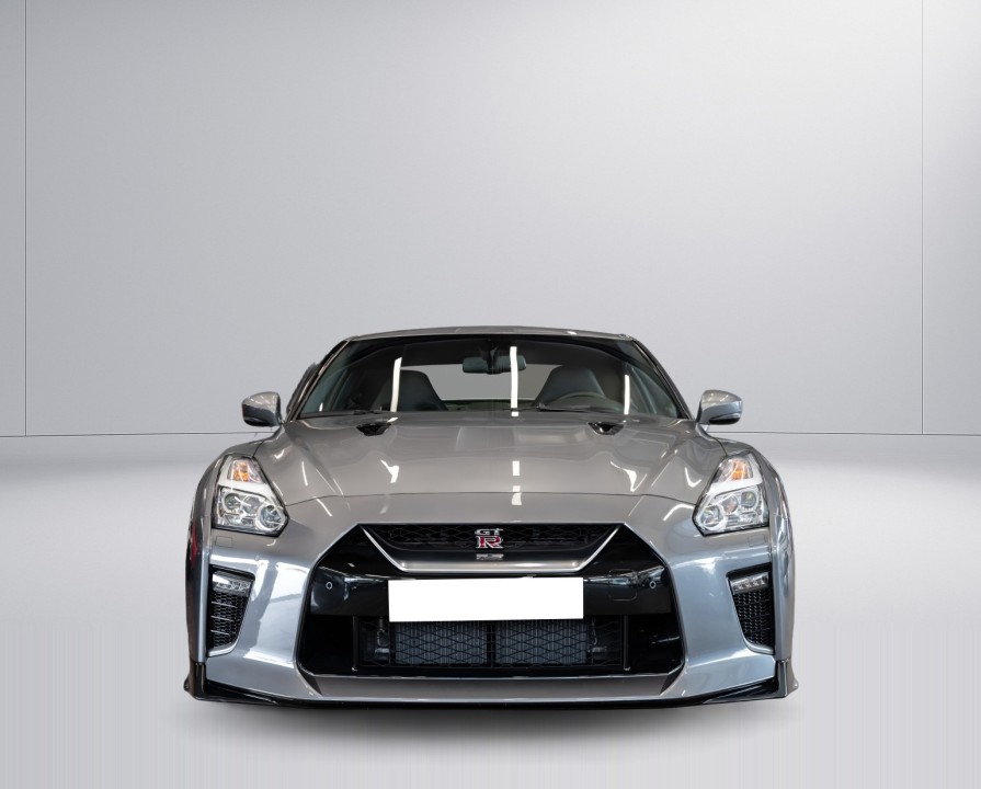 Nissan GT-R Prestige (3)
