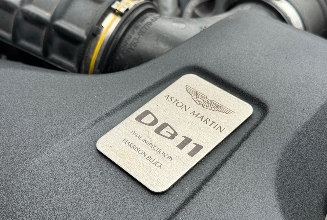Aston Martin DB11 Volante - foto 14