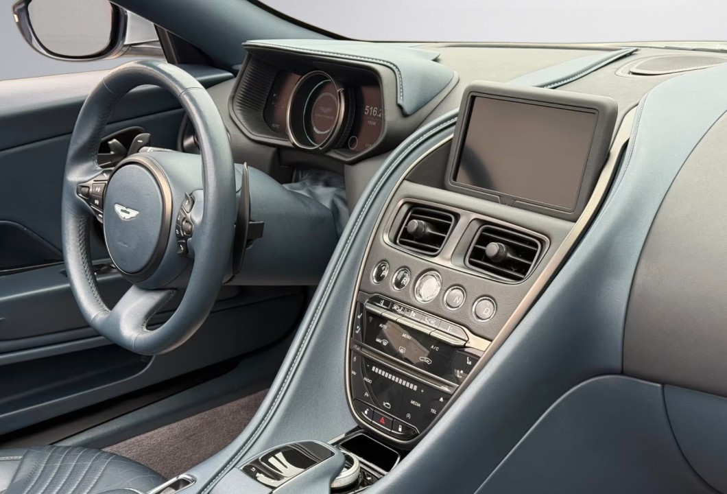 Aston Martin DB11 Volante - foto 10