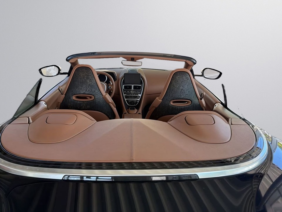 Aston Martin DB11 Volante - foto 13