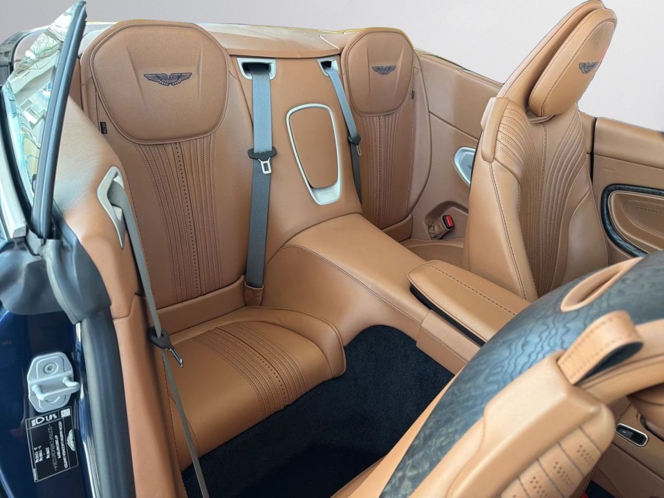 Aston Martin DB11 Volante - foto 9