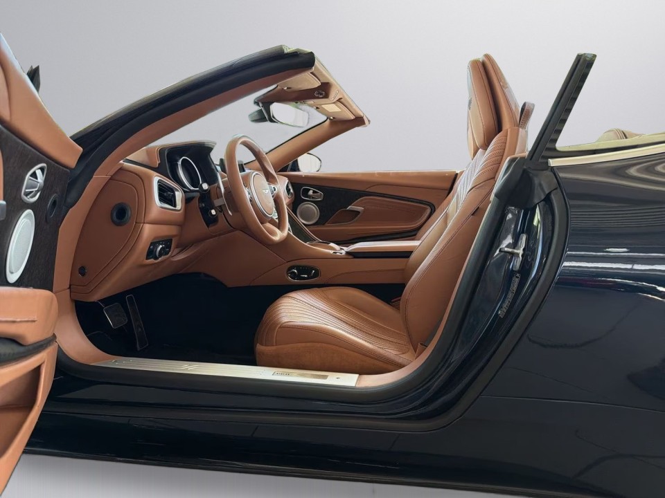 Aston Martin DB11 Volante - foto 7