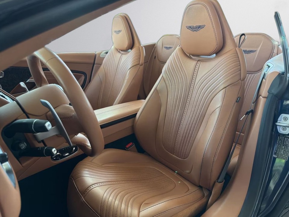 Aston Martin DB11 Volante - foto 6