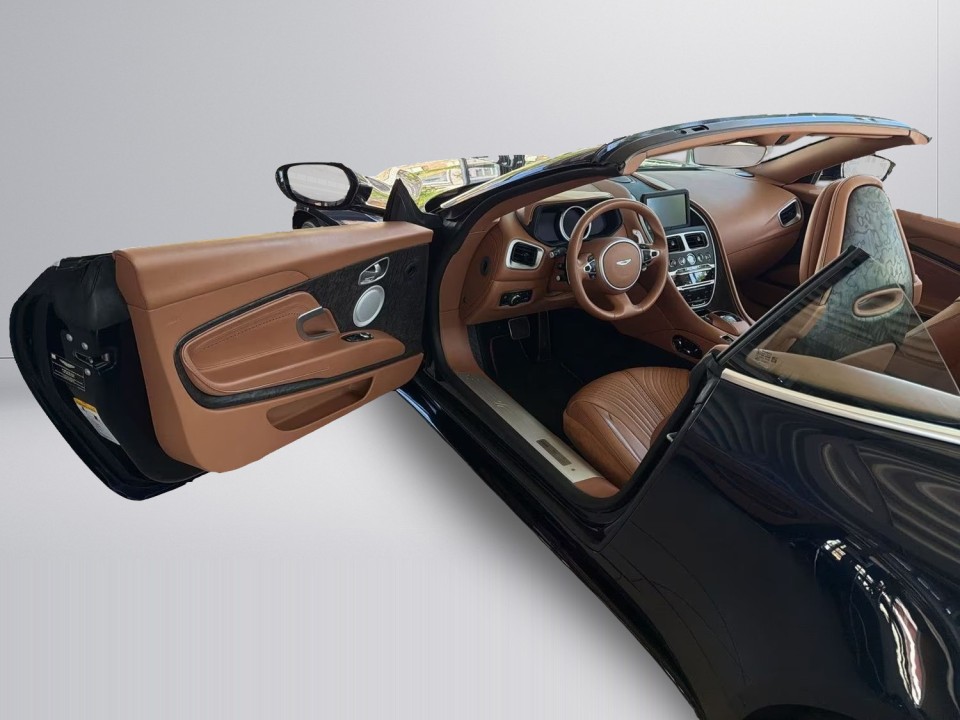 Aston Martin DB11 Volante - foto 16