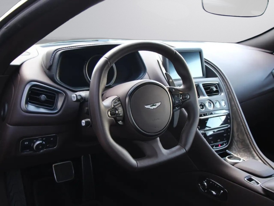 Aston Martin DB11 - foto 7