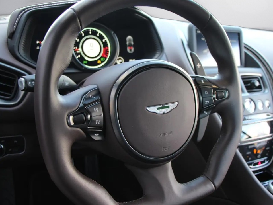 Aston Martin DB11 - foto 6