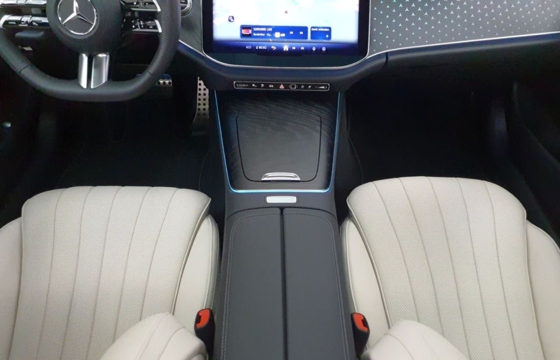 Mercedes-Benz E 300de - foto 12