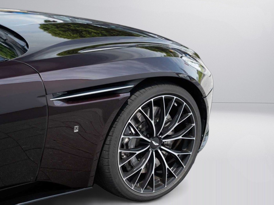 Aston Martin DB11 Volante - foto 39