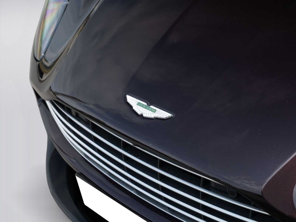 Aston Martin DB11 Volante - foto 34