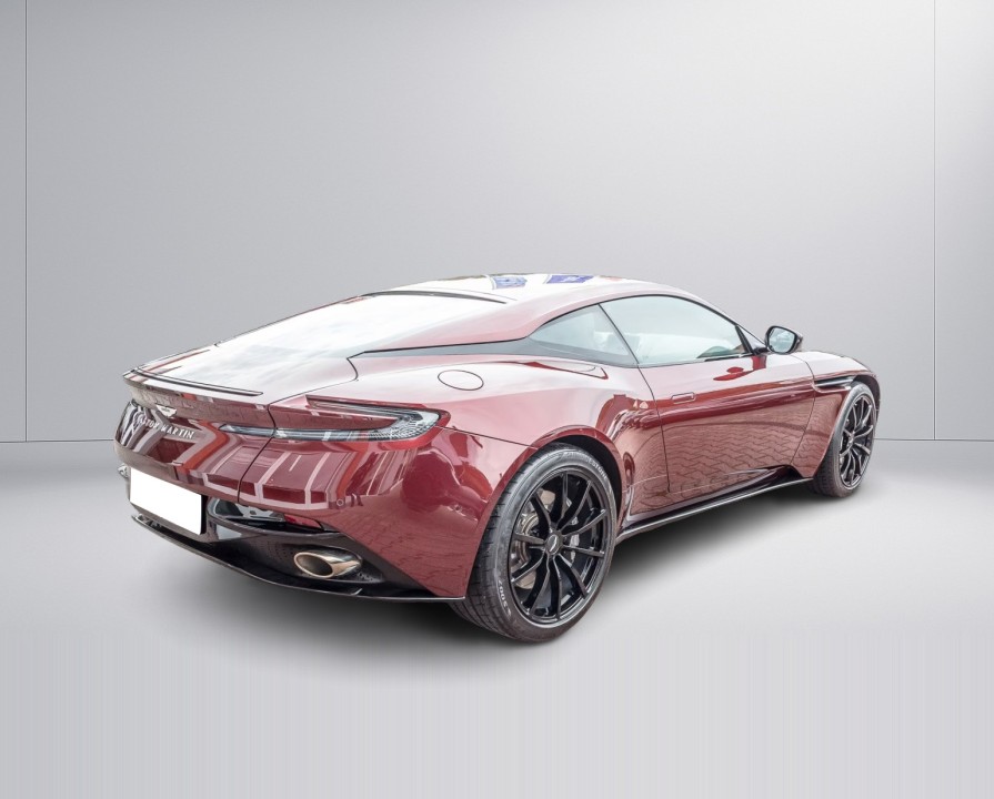 Aston Martin DB11 V12 (3)