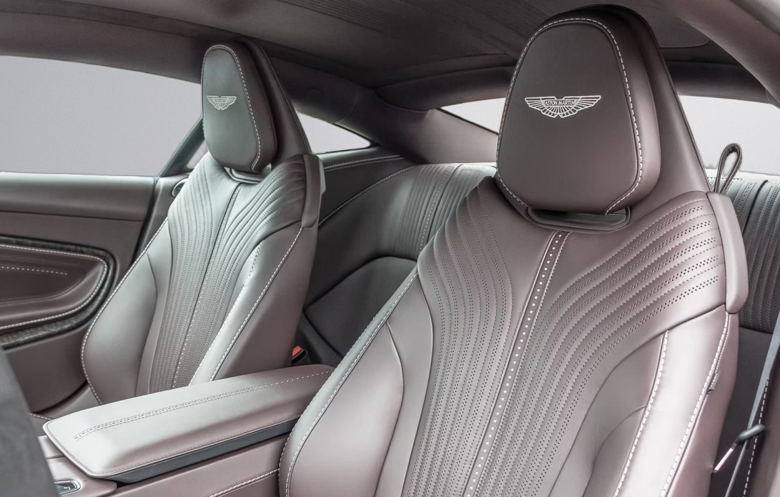 Aston Martin DB11 V12 - foto 10