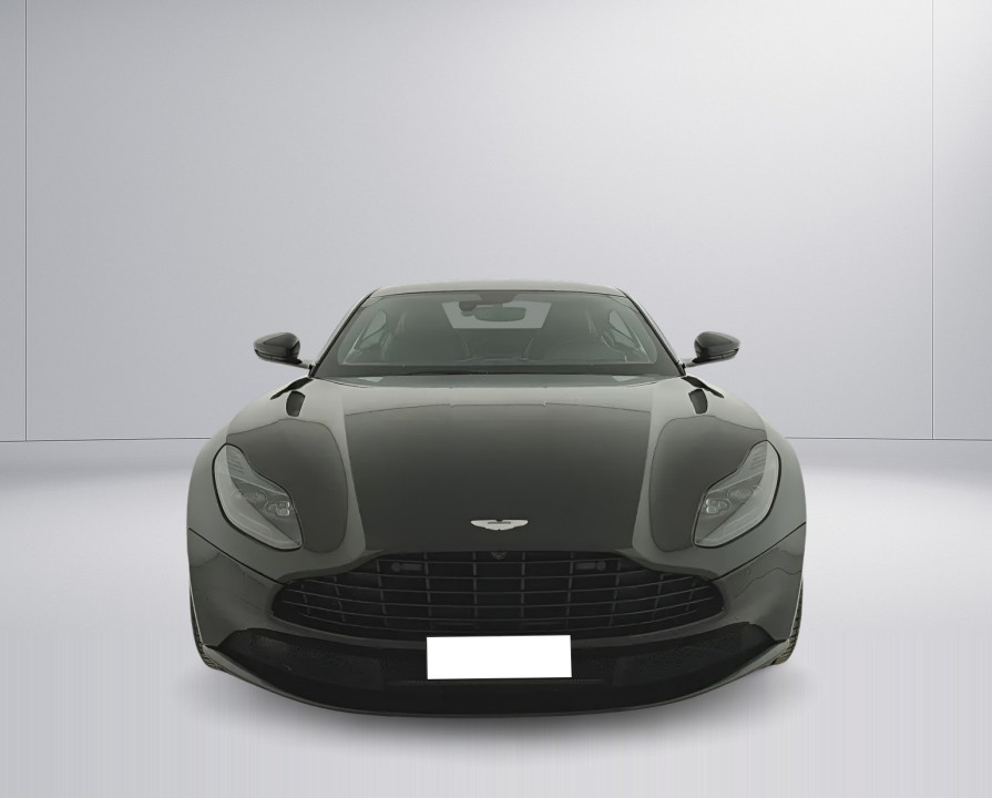 Aston Martin DB11 (2)