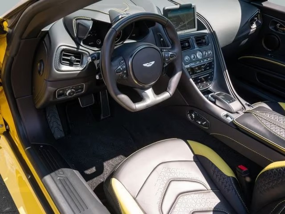 Aston Martin DBS Volante - foto 12
