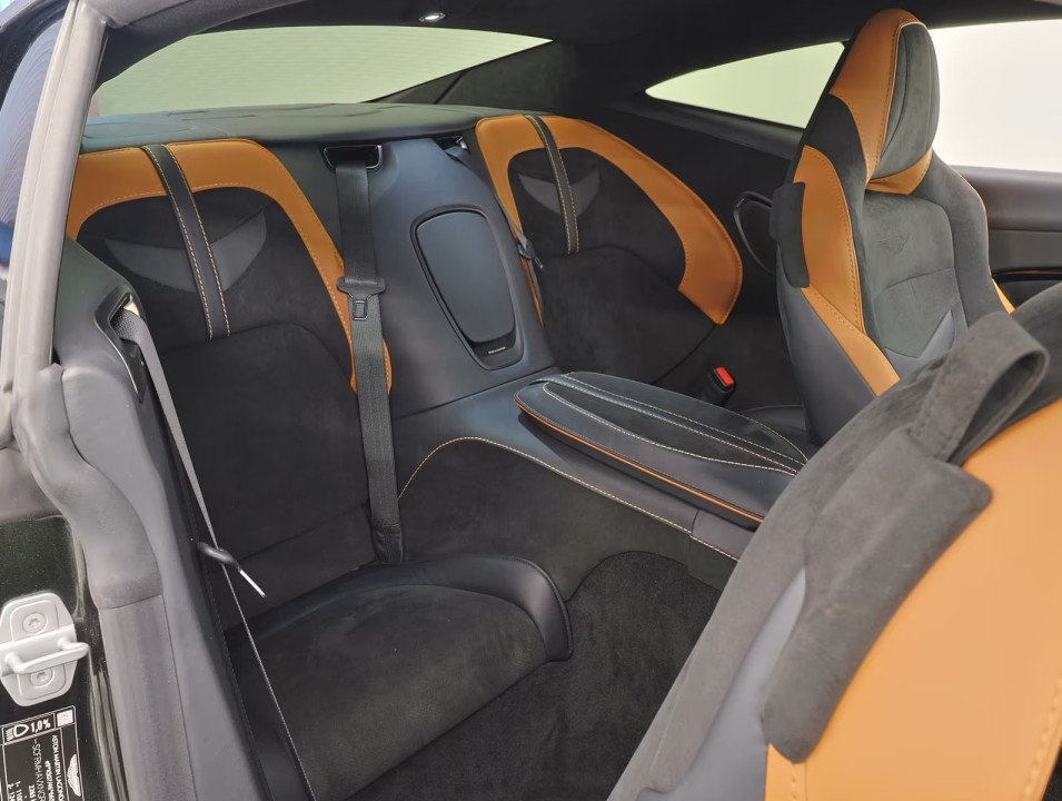 Aston Martin DBS - foto 20